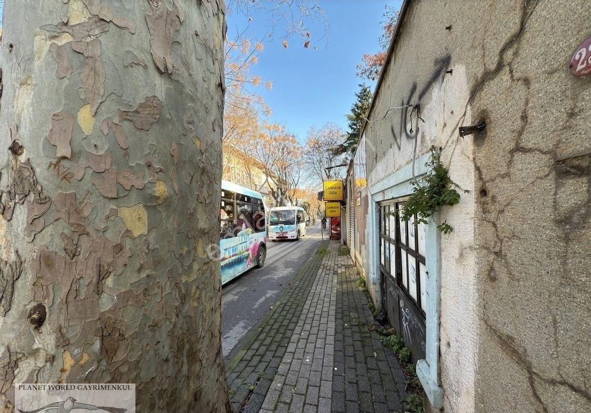 Adalar Nizam Satılık Daire Planet'ten Çankaya Caddesinde Geniş Ara Kat Daire