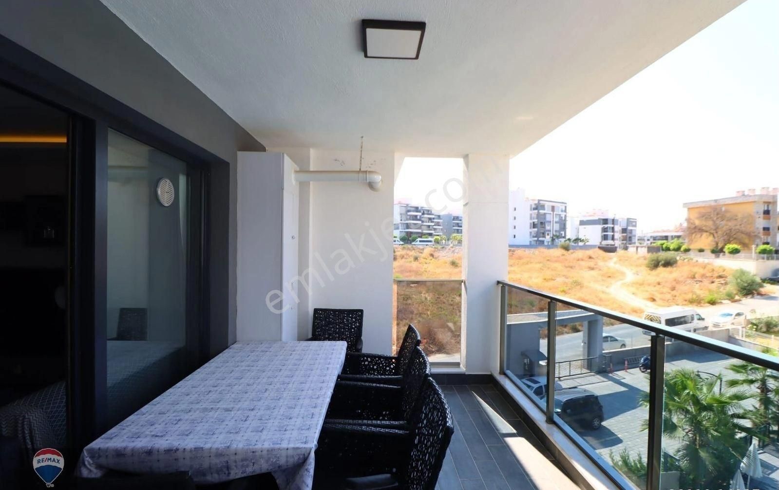 Kuşadası Yeni Havuzlu Site İçinde Ful Eşyalı Daire - Görsel 9