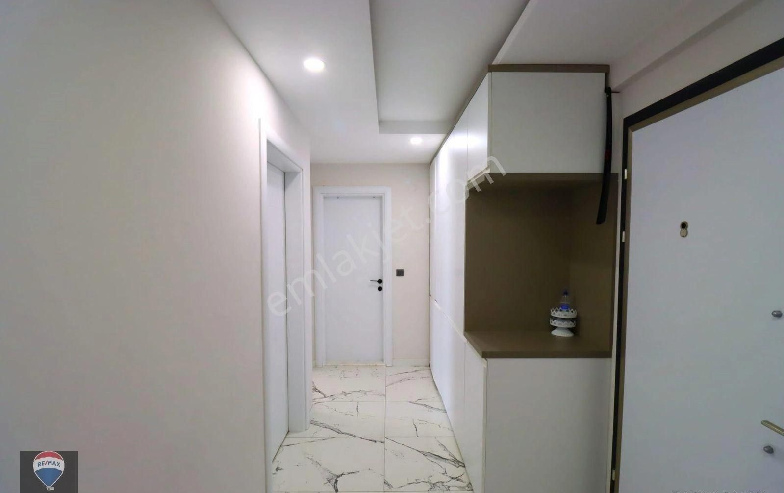 Kuşadası Yeni Havuzlu Site İçinde Ful Eşyalı Daire - Görsel 18