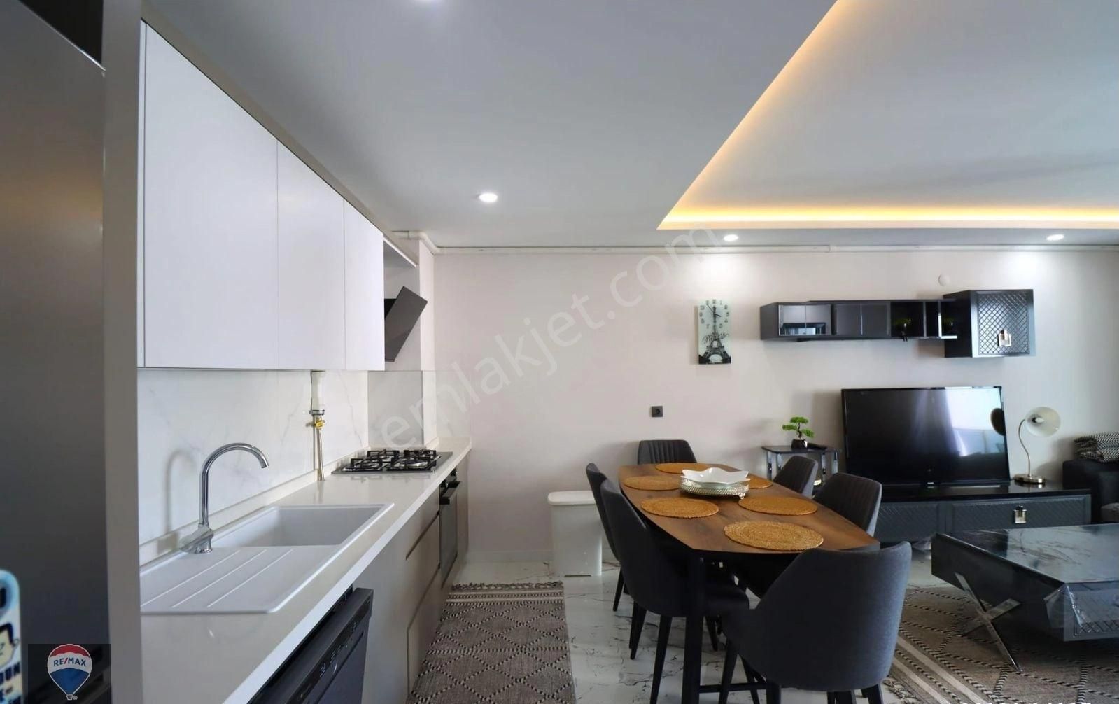 Kuşadası Yeni Havuzlu Site İçinde Ful Eşyalı Daire - Görsel 17