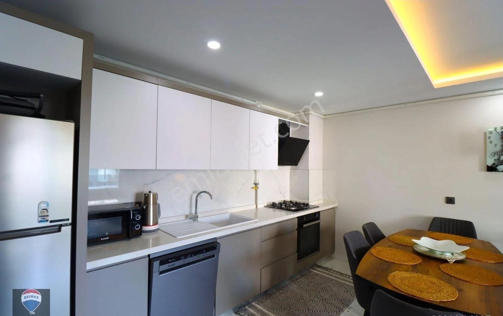 Kuşadası Yeni Havuzlu Site İçinde Ful Eşyalı Daire - Görsel 7