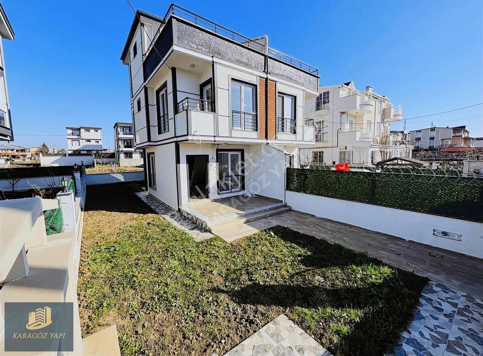 Marmaraereğlisi Dereağzı Satılık Villa Karagöz Yapı-e5 Ve Zincir Market 100m Denize Yürüme Güney Cephe