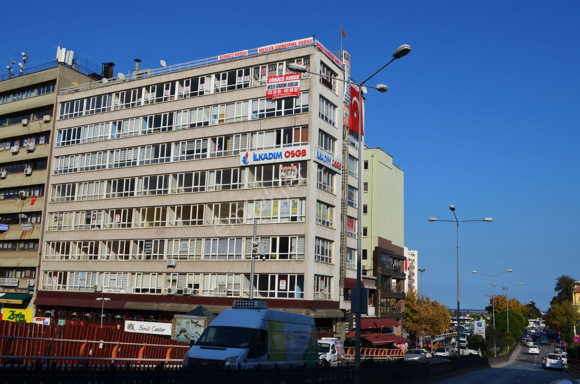 İlkadım Kale Kiralık Ofis Mecidiye Caddesi Cepheli,aidatsız,ısınma Dahil Kiralık 20m2 Ofis