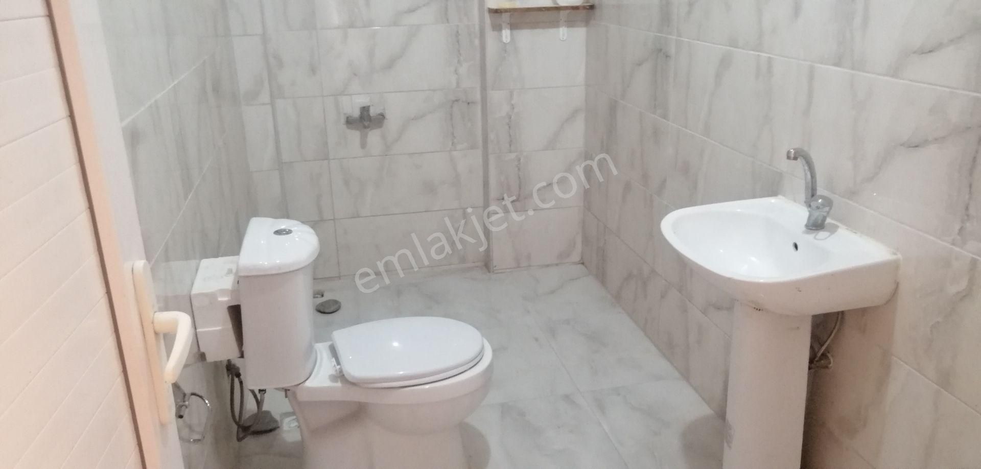 Sarıçam Yeşiltepe Kiralık Daire Adana Sarıçam Kozan Yoluna 3 Dk Yürüme Mesafede Doğalgazlı Kiralık 3+1