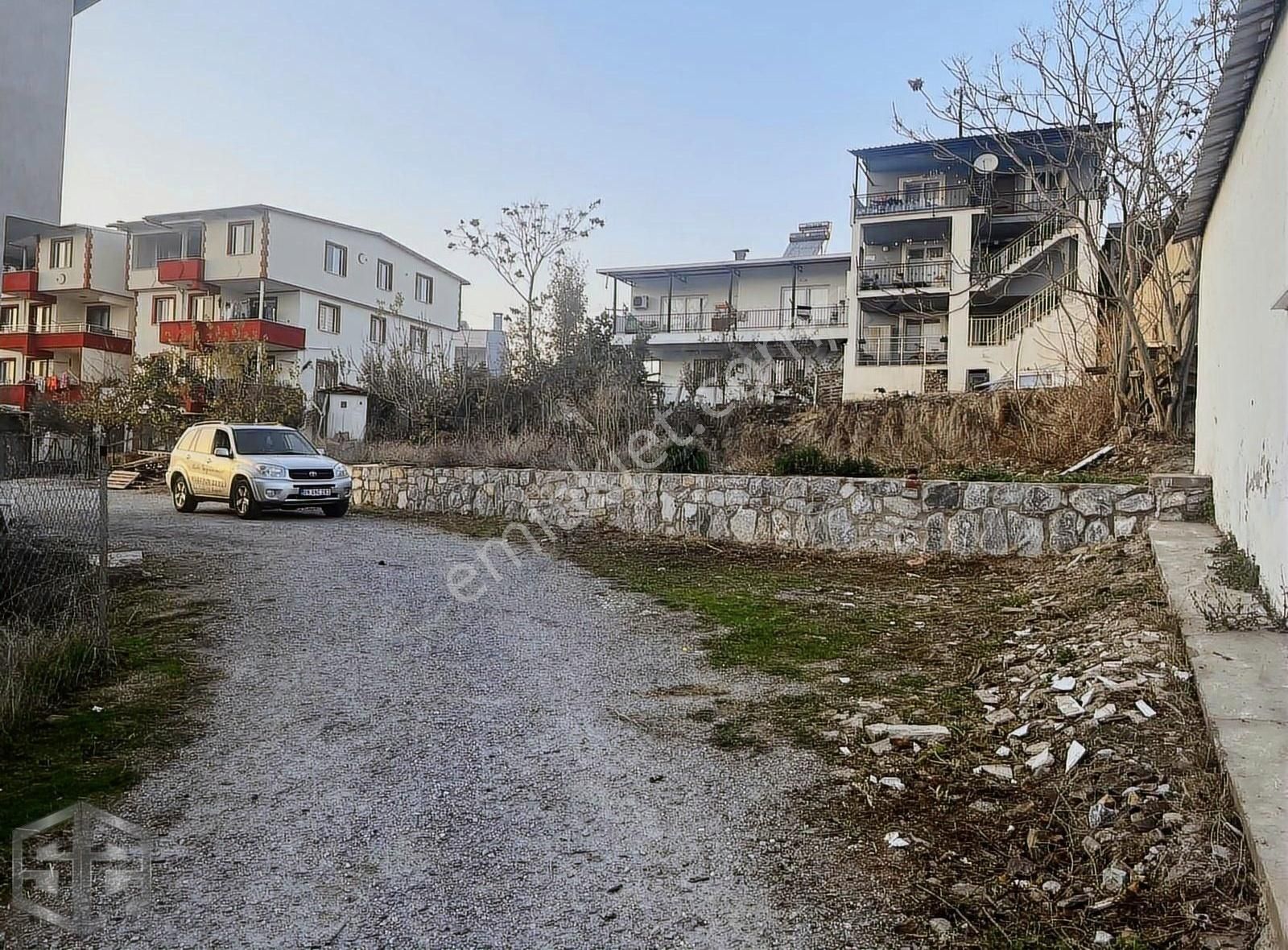 Kuşadası Yeniköy Satılık Villa İmarlı Aydın Kuşadası Yeni Köyde Satılık Arsa