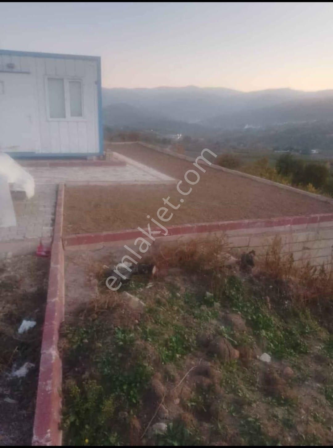 Bursa İnegöl Aşağıballık Köyünde 2300m2 Arazi İçinde Konteyner Yapı Bulunan Satılık Arazi - Görsel 5