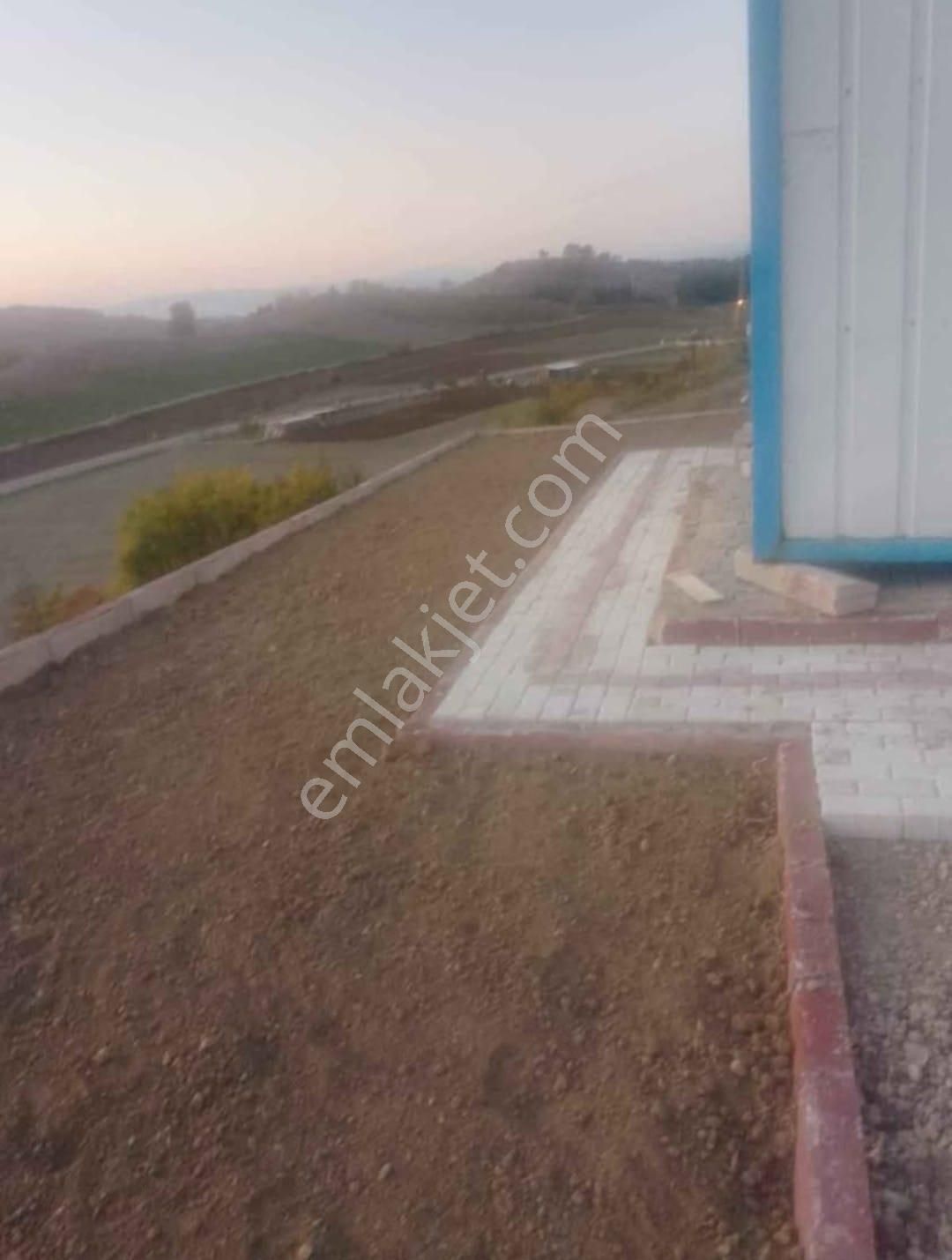Bursa İnegöl Aşağıballık Köyünde 2300m2 Arazi İçinde Konteyner Yapı Bulunan Satılık Arazi - Görsel 4