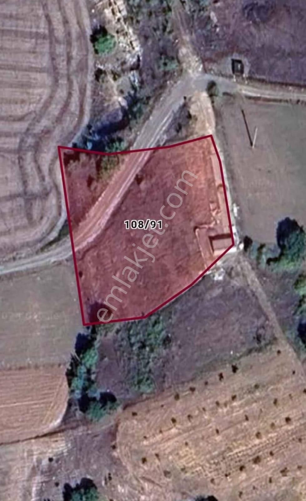 Bursa İnegöl Aşağıballık Köyünde 2300m2 Arazi İçinde Konteyner Yapı Bulunan Satılık Arazi - Görsel 8