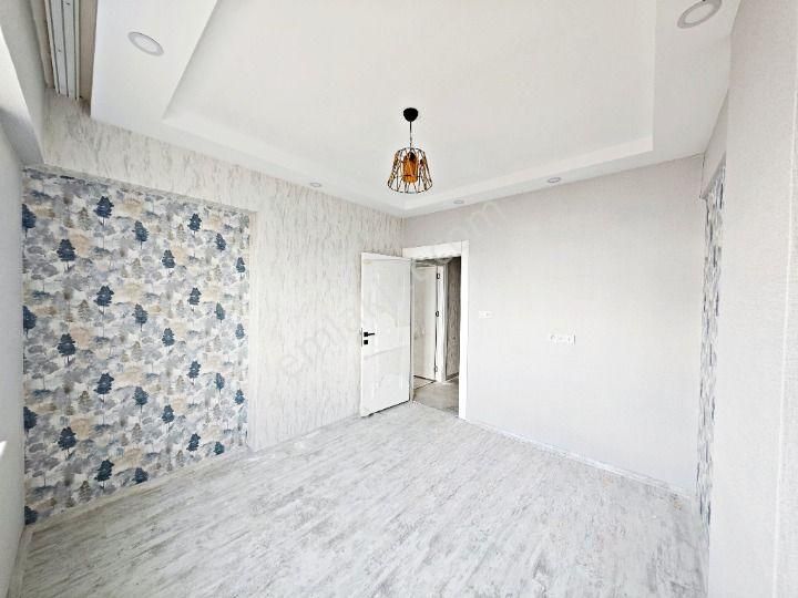 Alpaslan'da Geniş Oturum Ve Şık Duvar Kağıdı Sıfır Ultralüx 3+1 - Görsel 19