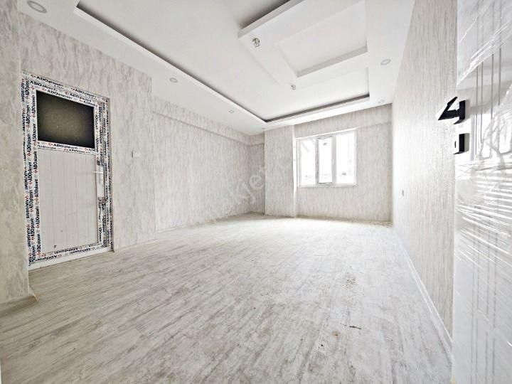 Alpaslan'da Geniş Oturum Ve Şık Duvar Kağıdı Sıfır Ultralüx 3+1 - Görsel 14