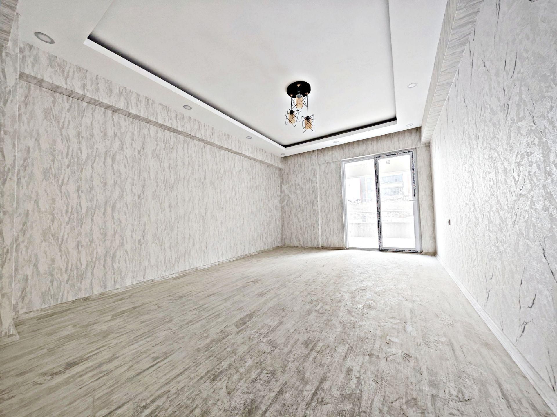 Alpaslan'da Geniş Oturum Ve Şık Duvar Kağıdı Sıfır Ultralüx 3+1 - Görsel 8