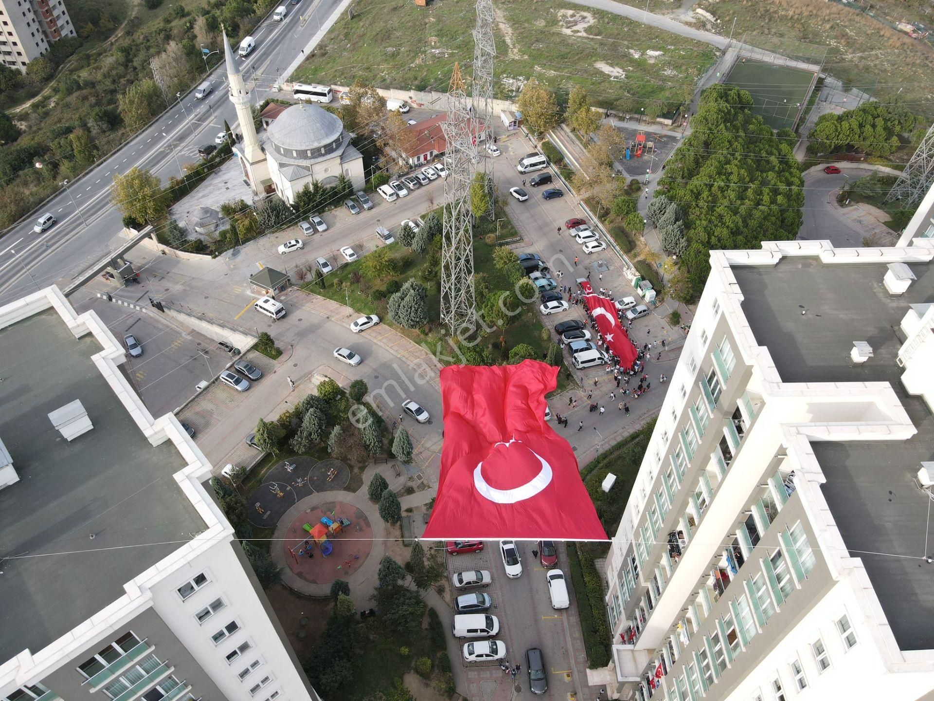 İstanbul Başakşehir Metroya Yakın Kiralık Daire Kayabaşı Kiptaş Sitesinde Temiz Boyalı 2+1 Kiralık