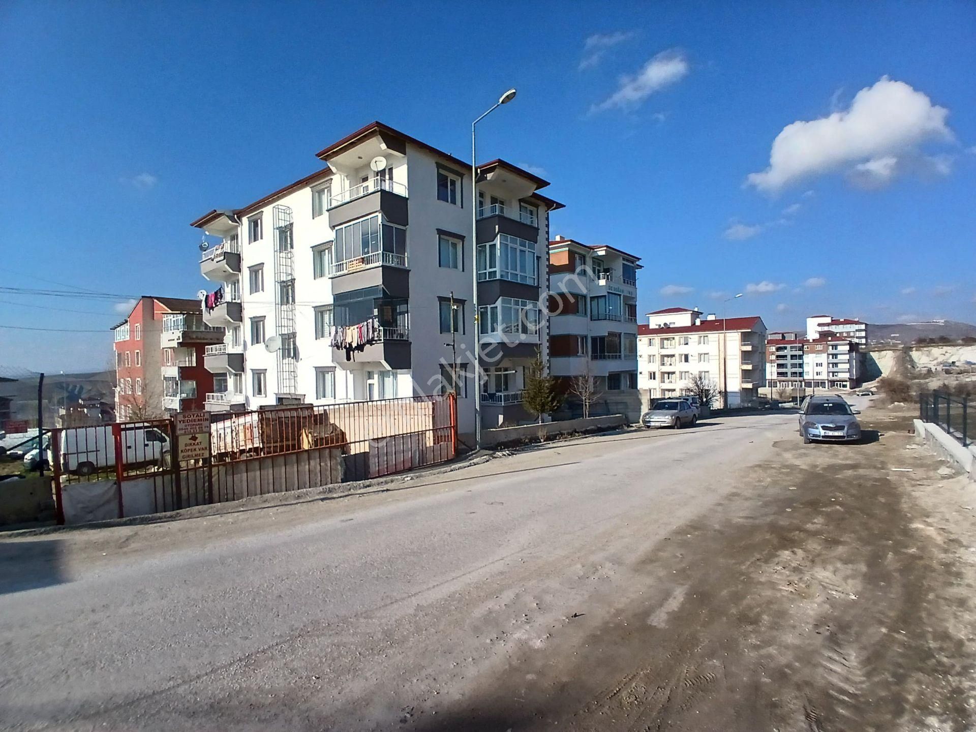 Yozgat Merkez Çapanoğlu Satılık Daire Üniversite Yolunda Eşyalı Satılık 3+1 Daire**burcu Emlak**