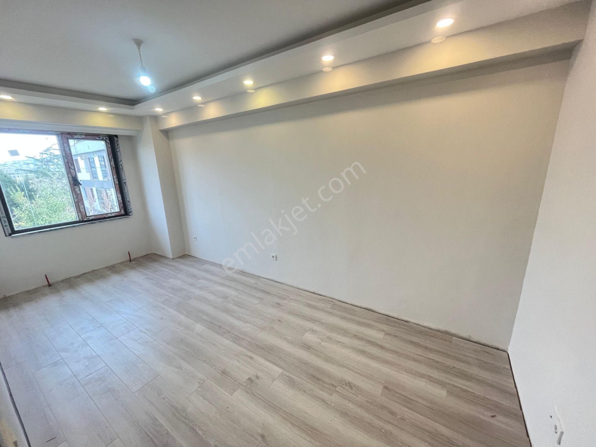 Üsküdar İcadiyenin En Güzel Yerinde Sıfır Binada 2+1 85m² Satılı - Görsel 3