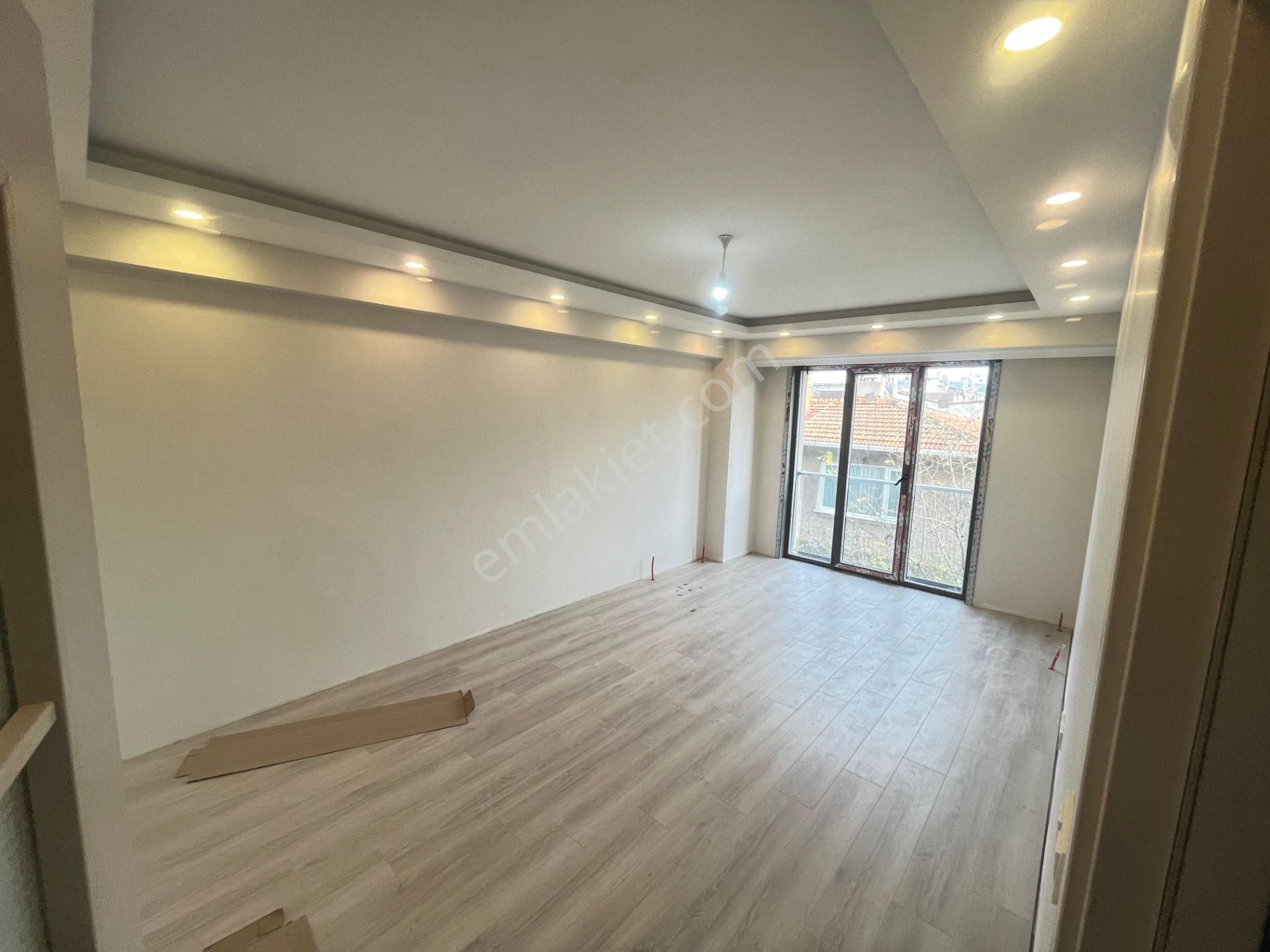 Üsküdar İcadiyenin En Güzel Yerinde Sıfır Binada 2+1 85m² Satılı