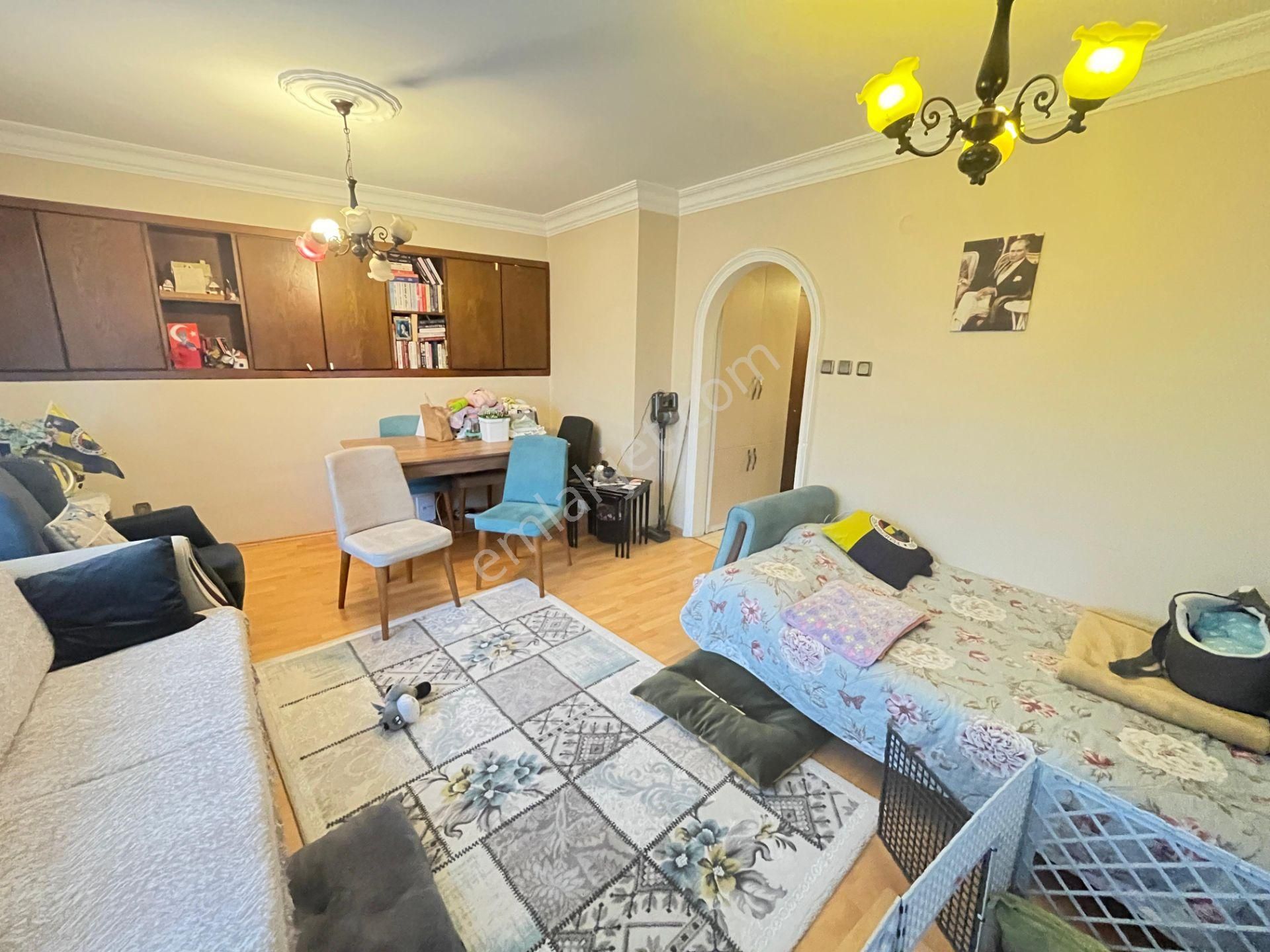 Üsküdar İcadiyede Muhteşem Bir Bölgedeı 3+1+1 Kullanışlı - Görsel 24