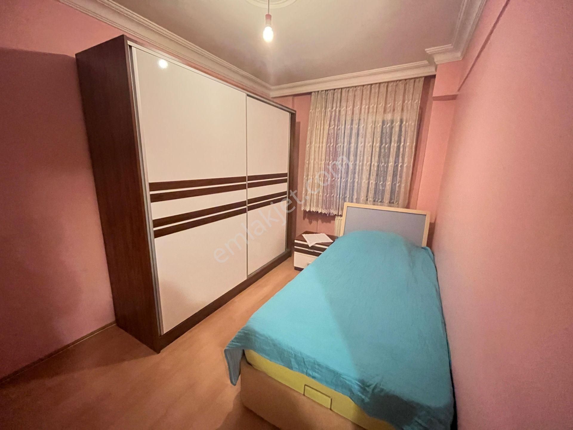 Üsküdar İcadiyede Muhteşem Bir Bölgedeı 3+1+1 Kullanışlı - Görsel 18