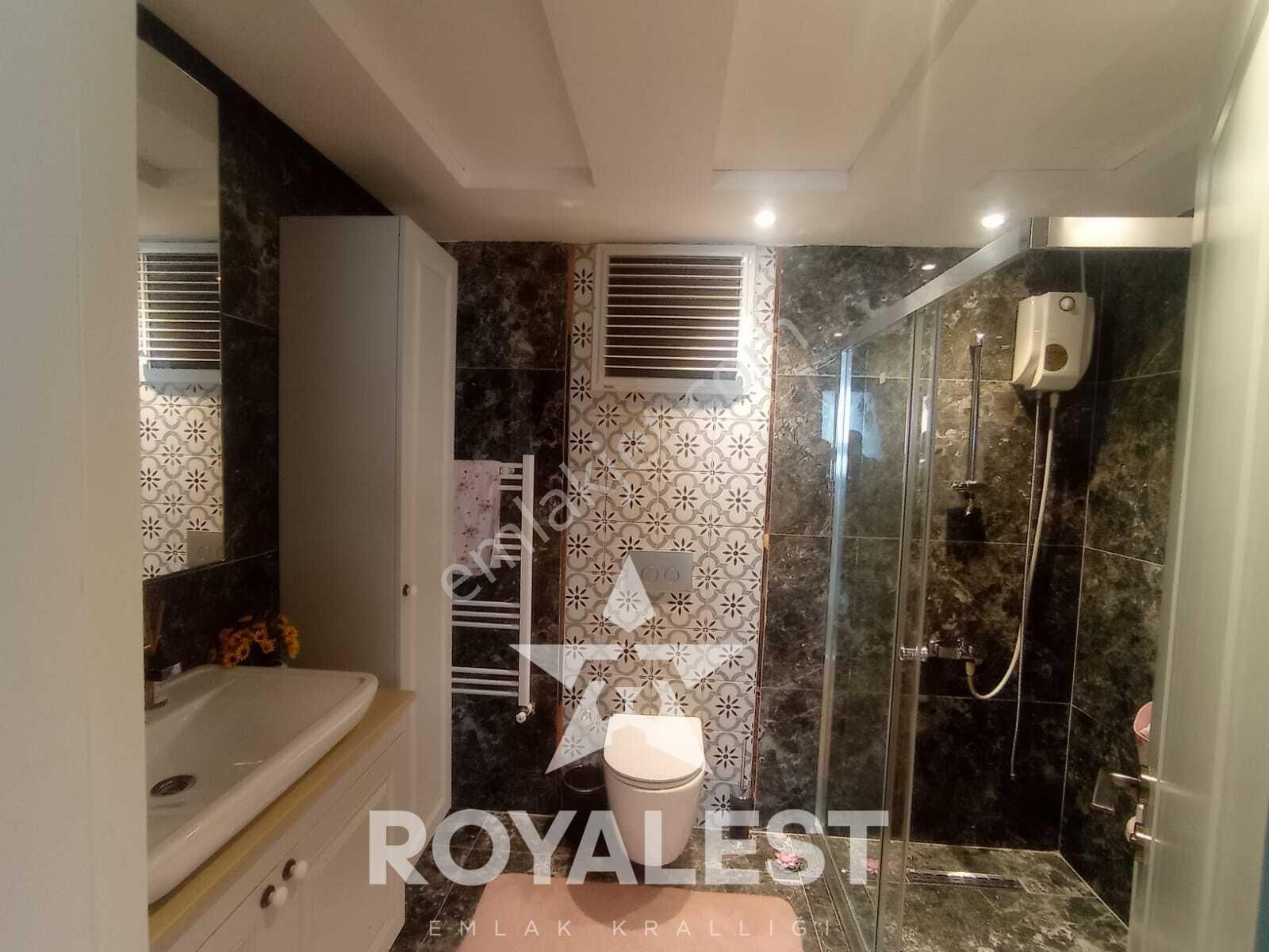 Royalest'ten Kapalı Mutfak Merkezi Konumda Ultra Geniş Daire - Görsel 13