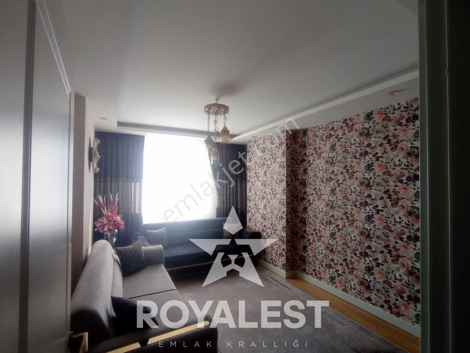 Royalest'ten Kapalı Mutfak Merkezi Konumda Ultra Geniş Daire - Görsel 16