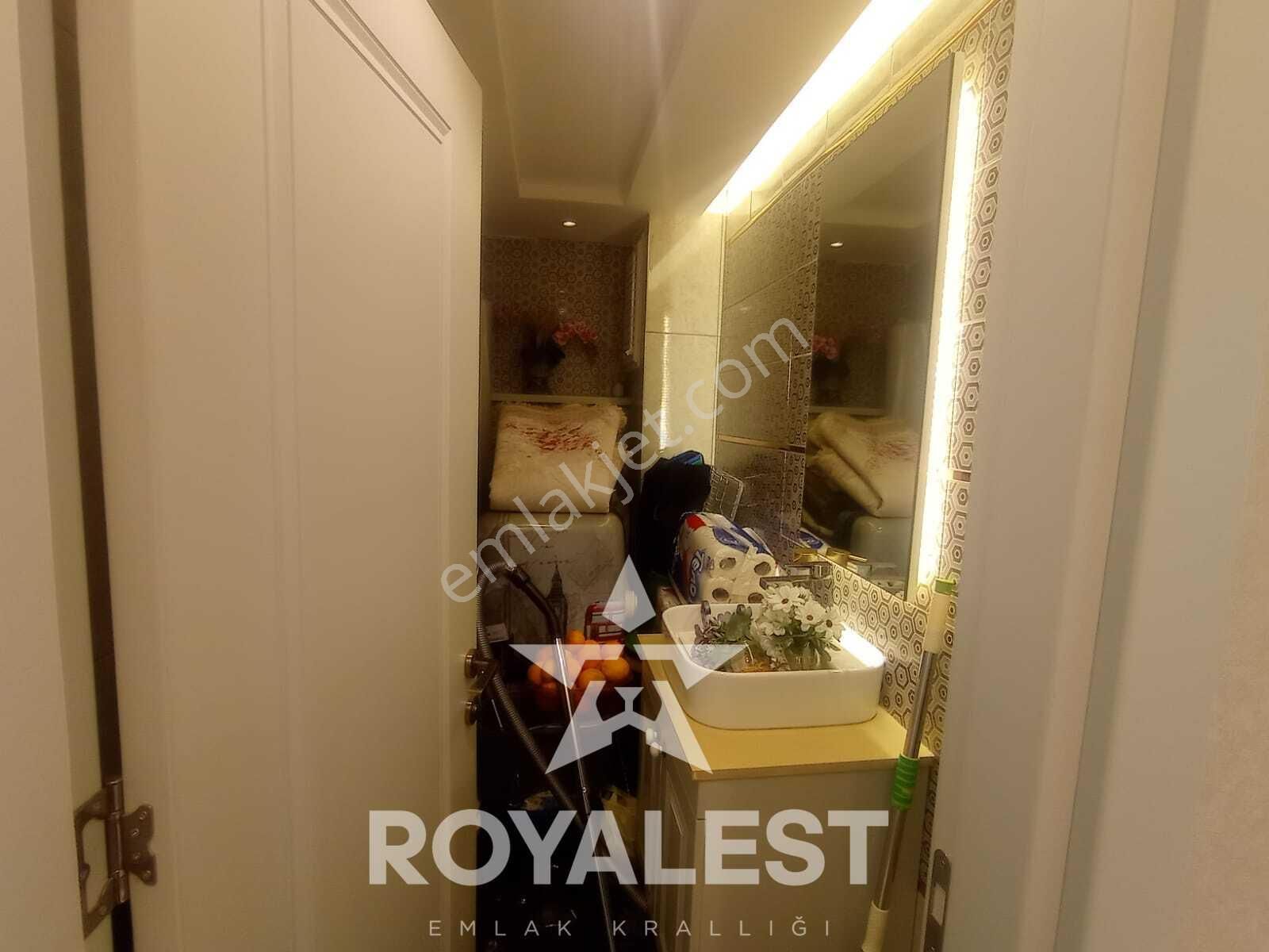 Royalest'ten Kapalı Mutfak Merkezi Konumda Ultra Geniş Daire - Görsel 9