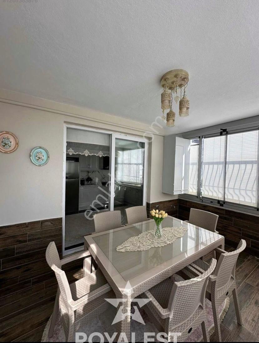 Royalest'ten Kapalı Mutfak Merkezi Konumda Ultra Geniş Daire - Görsel 4