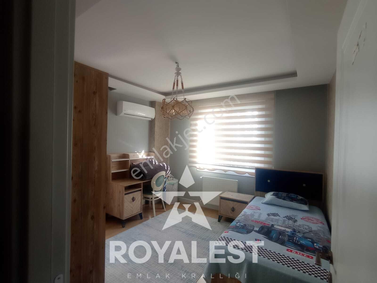 Royalest'ten Kapalı Mutfak Merkezi Konumda Ultra Geniş Daire - Görsel 14