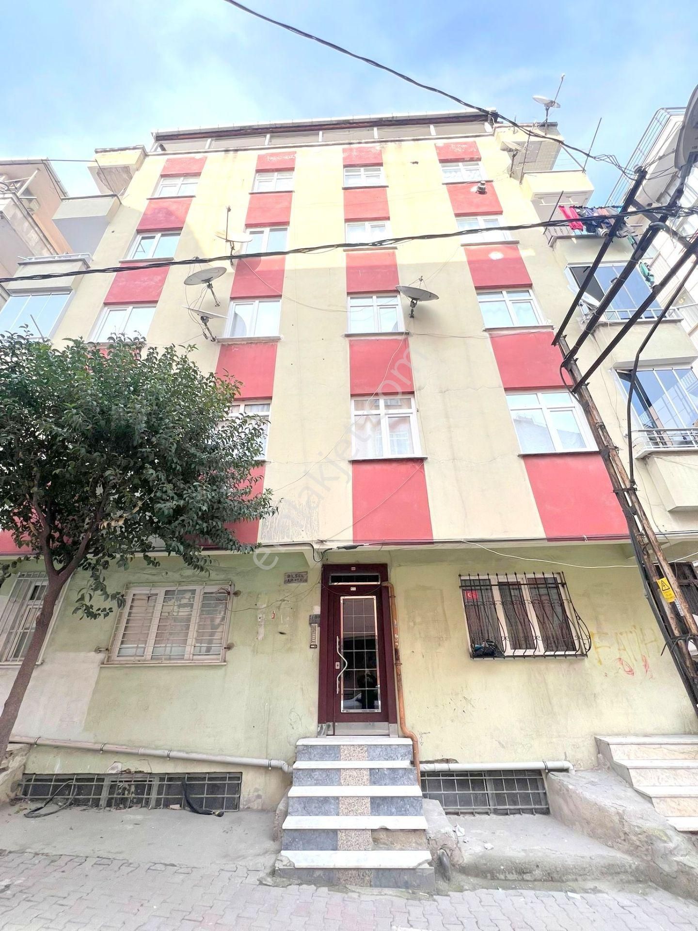 İstanbul Bahçelievler Denize Yakın Kiralık Daire Tutar Emlakdan Habeşi Bilal Cami Yakını 2+1 75 M2 Kiralık Daire