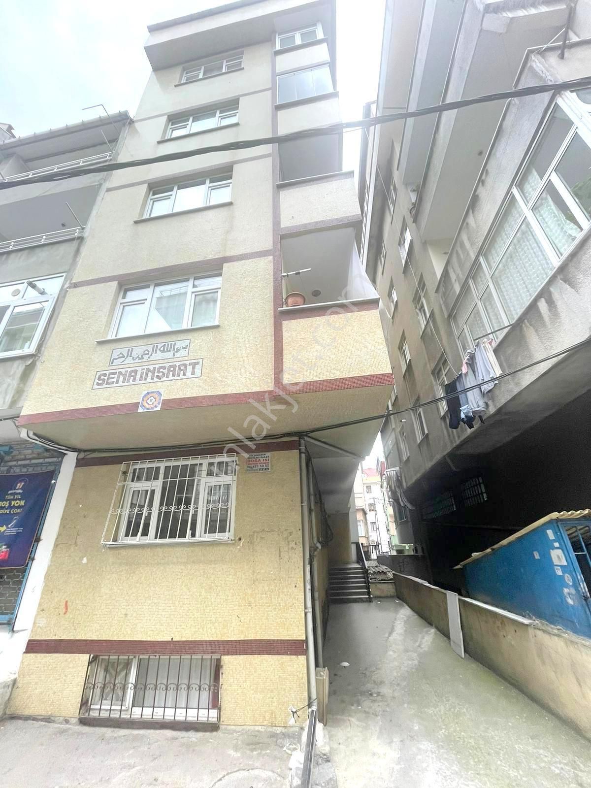 İstanbul Bahçelievler Denize Yakın Kiralık Daire Tutar Dan Muhammediye Cami Yakını 2+1 65 M2 Y.giriş Kiralık Dair