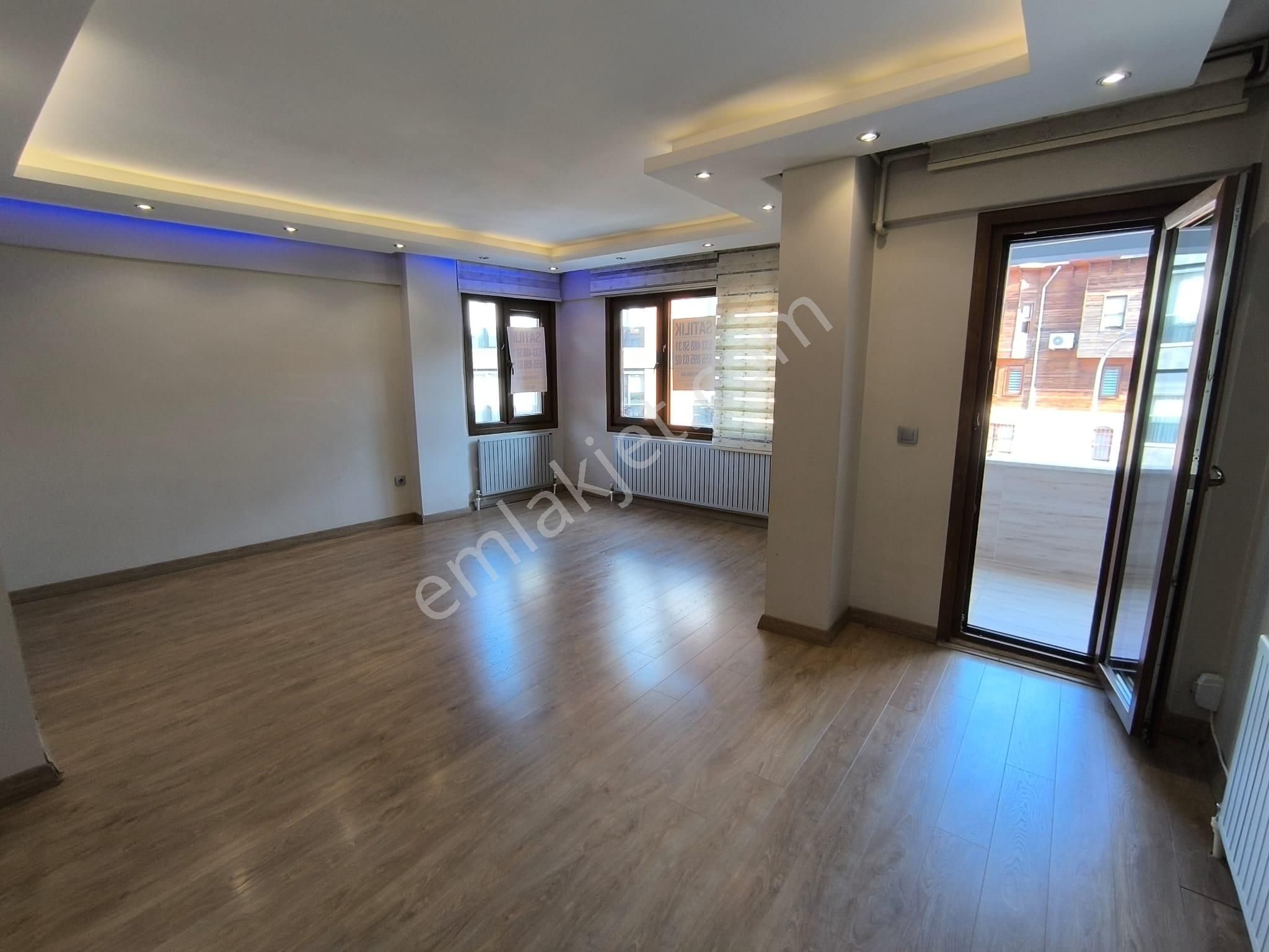 Üsküdar Salacak Satılık Daire Deluxe 26 ' Dan Nezih Muhit Salacakta Balkonlu 3+1 110 M2 Daire