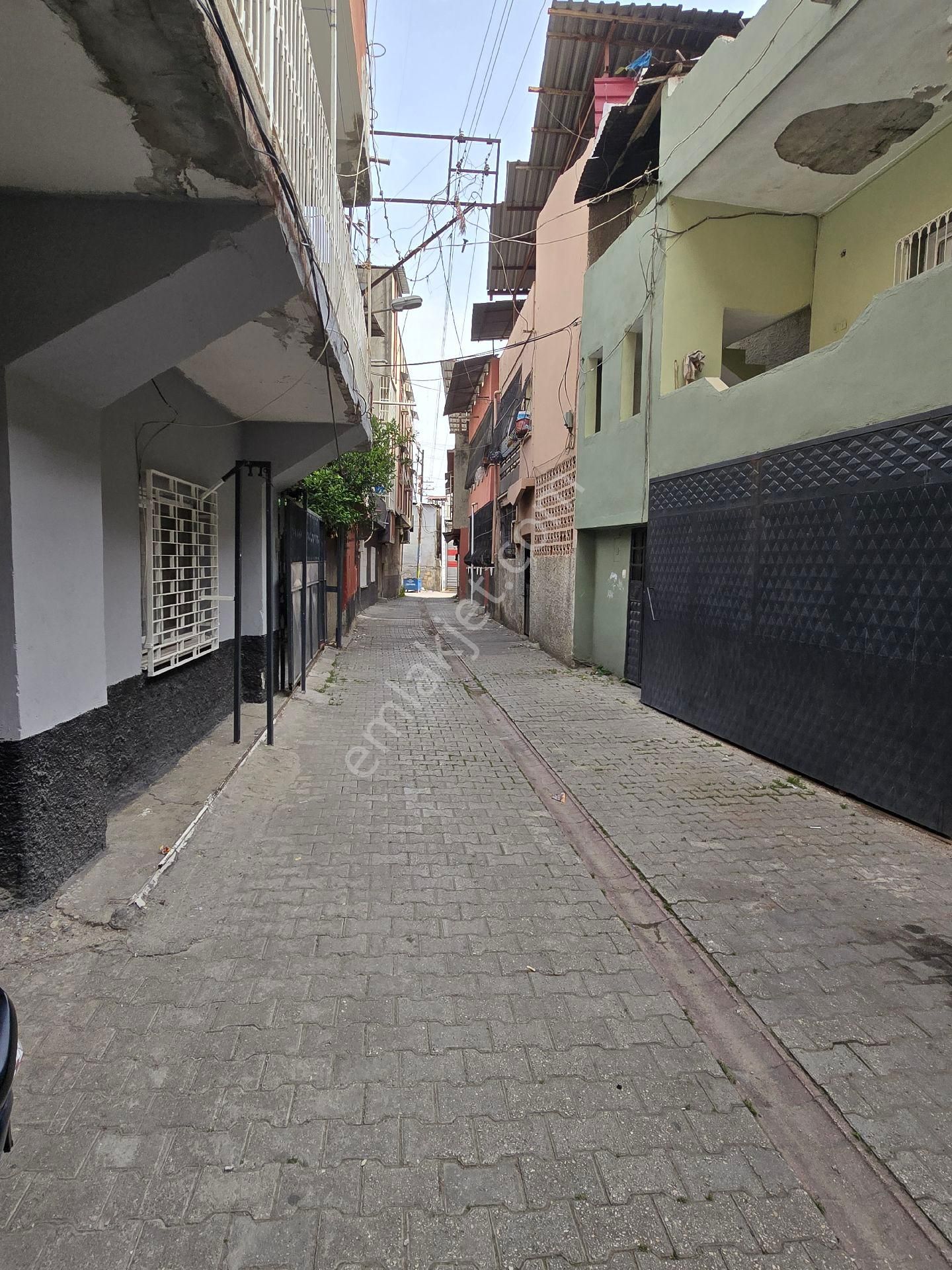 Havuzlu Bahçede2 Katlı Müstakil 3+1 - Görsel 17