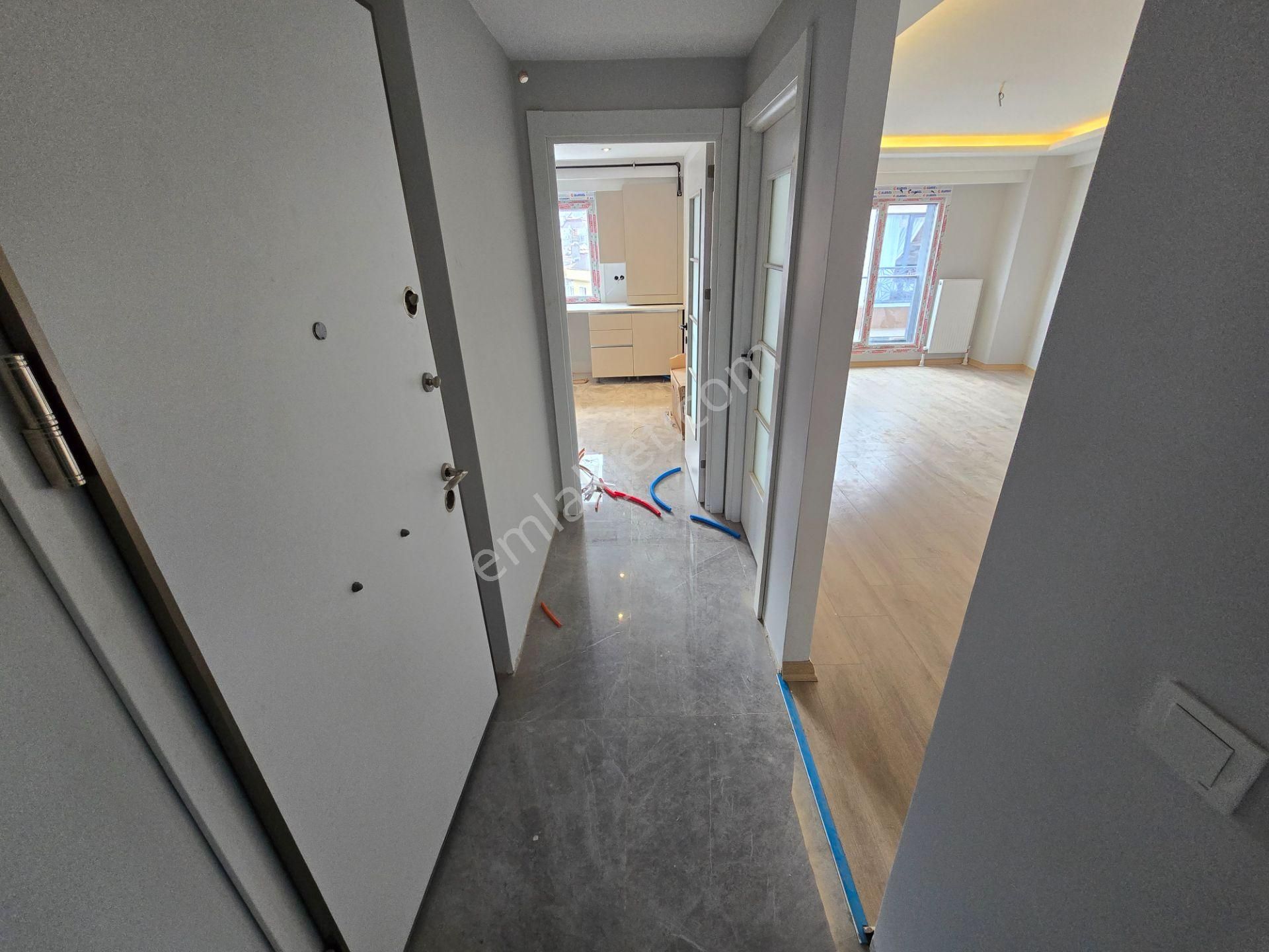 Deluxe 26 ' Dan Tam Merkezde Sıfır Binada Yokuşsuz 3+2 Dublex - Görsel 16