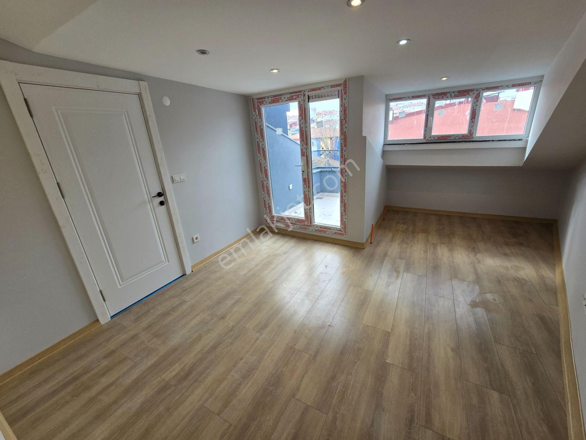 Deluxe 26 ' Dan Tam Merkezde Sıfır Binada Yokuşsuz 3+2 Dublex - Görsel 24