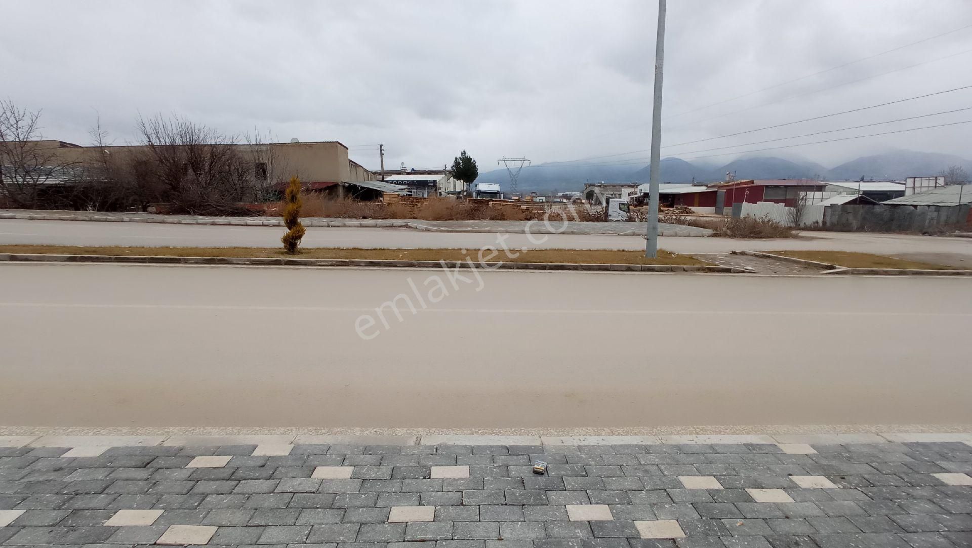 Tokat Erbaa Devlet Hastanesi Yolunda 294 M2 3 Kat İmarlı Arsa - Görsel 6