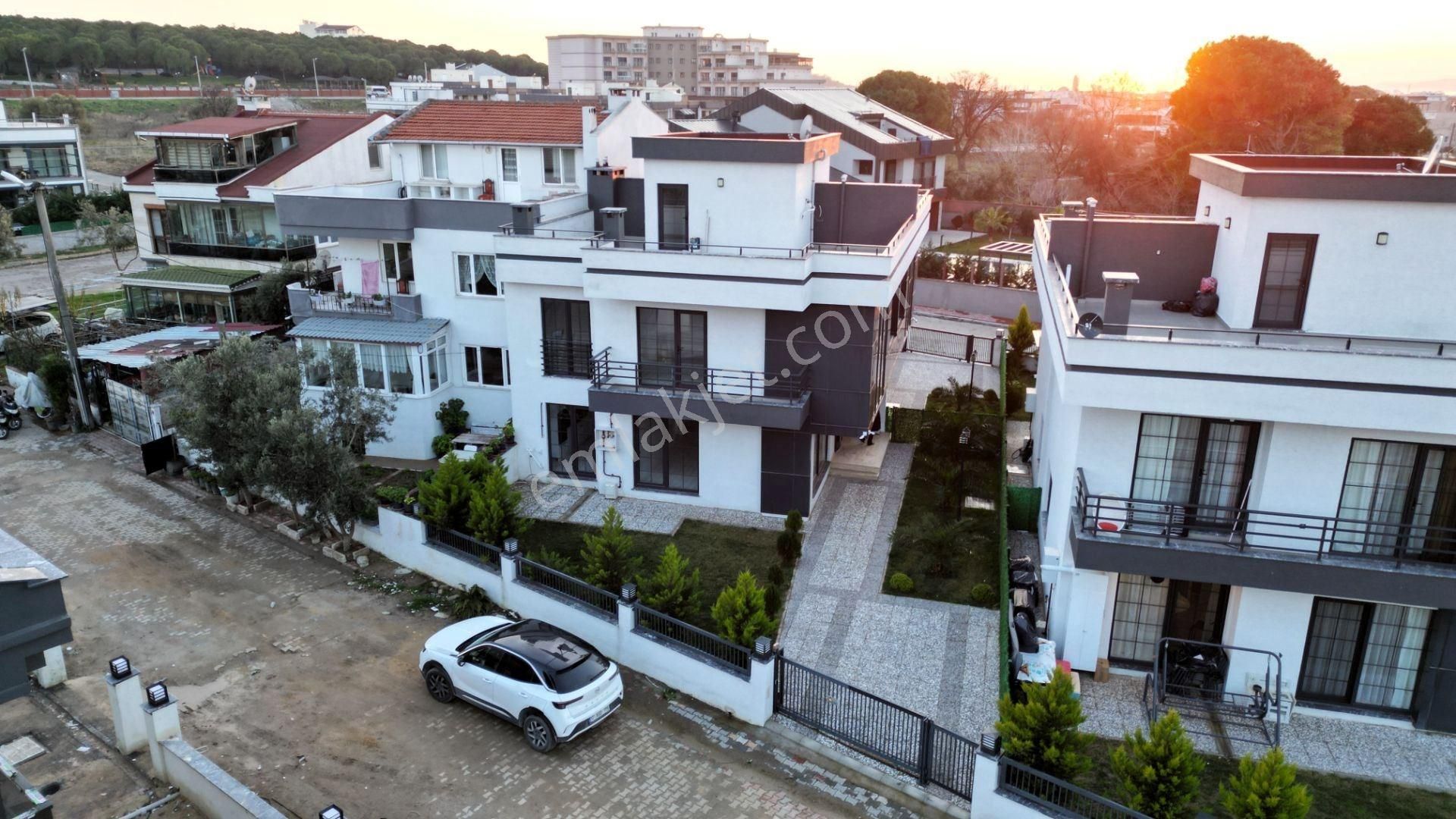 Çanakkale Merkez Kepez Bld. (Cumhuriyet) Satılık Villa Çanakkale Kepez De Satılık 3+1 Sıfır Villa