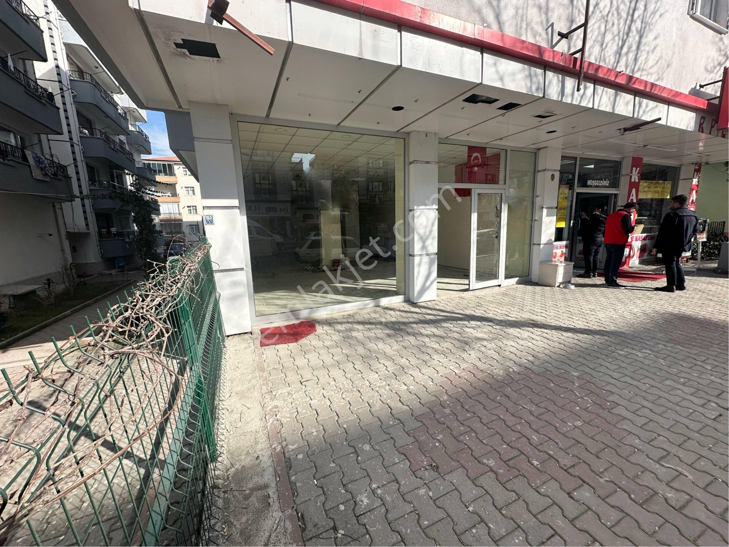 Sincan Pınarbaşı Satılık Dükkan & Mağaza Alfa'dan Cadde Üzeri 80 M2 Kupon Dükkanlar (70 M2 Depo Mevcut)