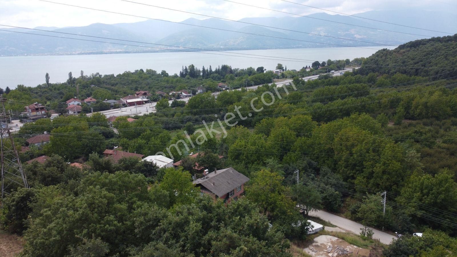 Serdivan Aşağıdereköy Satılık Konut İmarlı Aşağıdere Köy'de Göl Manzaralı Arsa - Bahadır Eker'den