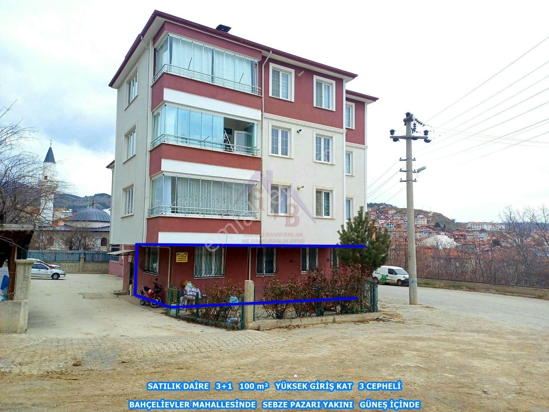 Tosya Bahçelievler Satılık Daire Kastamonu - Tosya Bahçelievlerde Yüksek Giriş 3+1 Satılık Daire