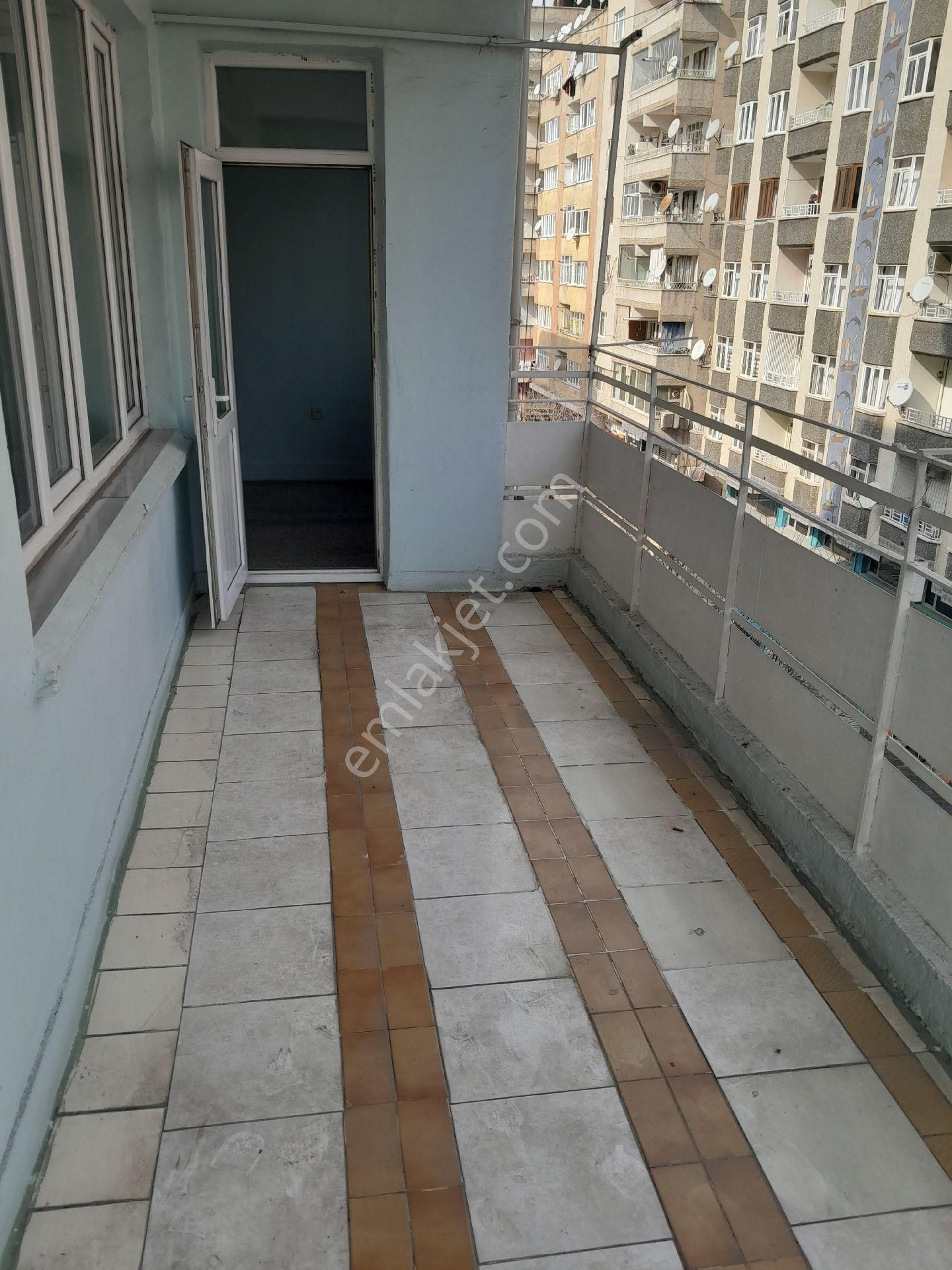 Ofis Gevran Caddesi Üzerinde Kiralık Daire - Görsel 3