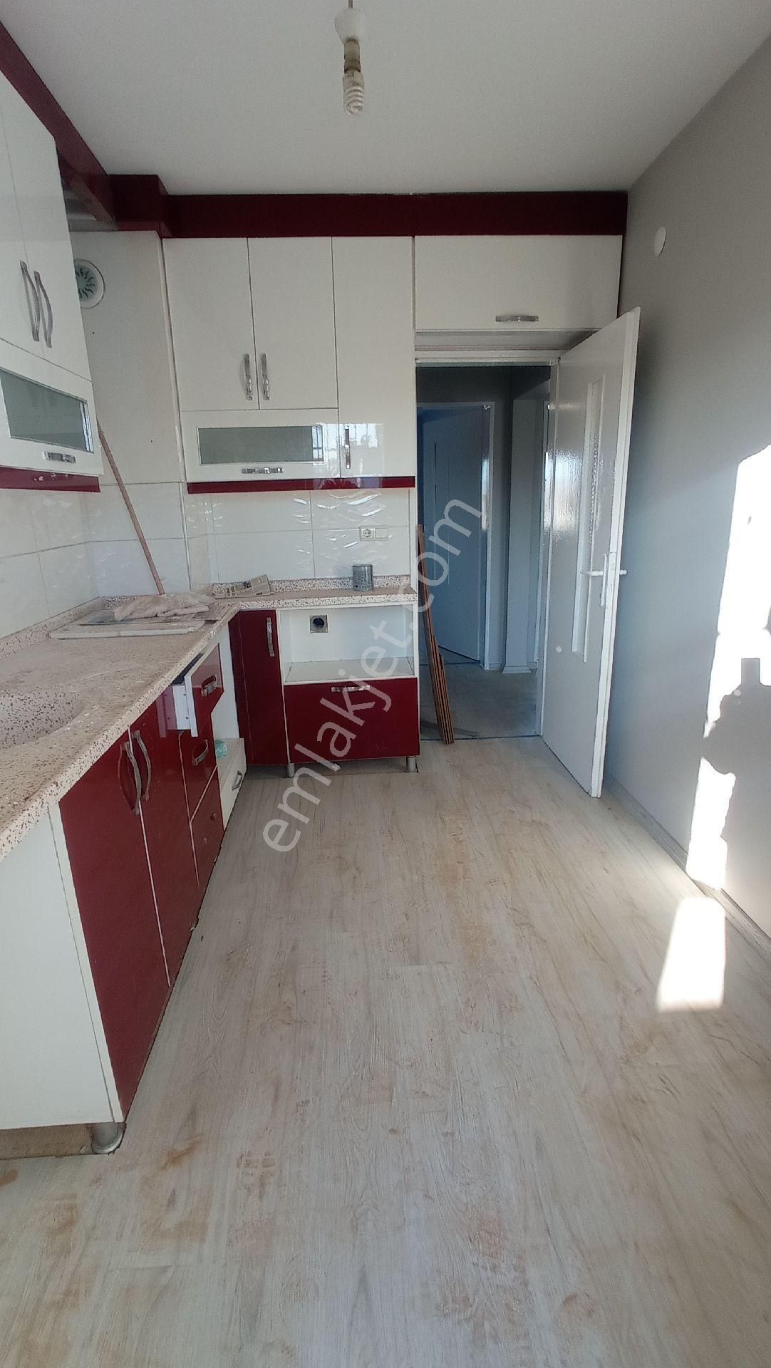 Yüreğir Atakent Kiralık Daire Çelebi Gayrimenkul'den Atakent'te Full Yapılı Kiralik 5.kat