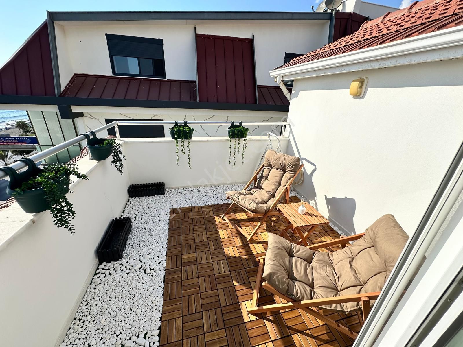 Acil Satılık Denize Sıfır 3+1 Dubleks