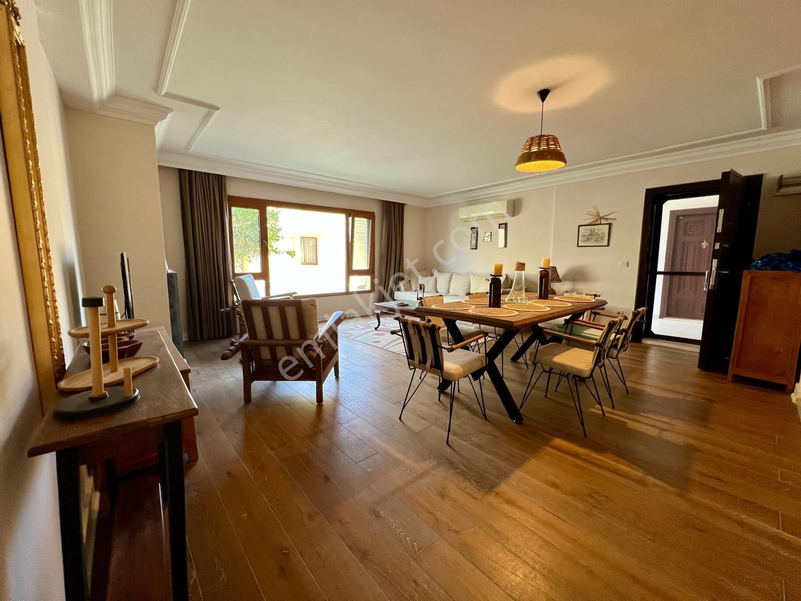 Denize Sıfır Plajlı Site Bodrum Yalıkavak - Görsel 11