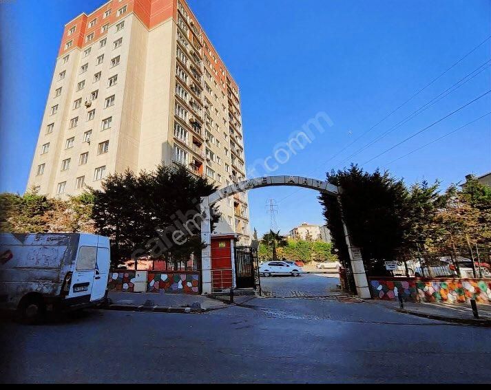 Küçükçekmece İnönü Satılık Daire Sefaköy İnönü Mahallesi Home Art Sitesinde 1+1 Net 55 Metrekare