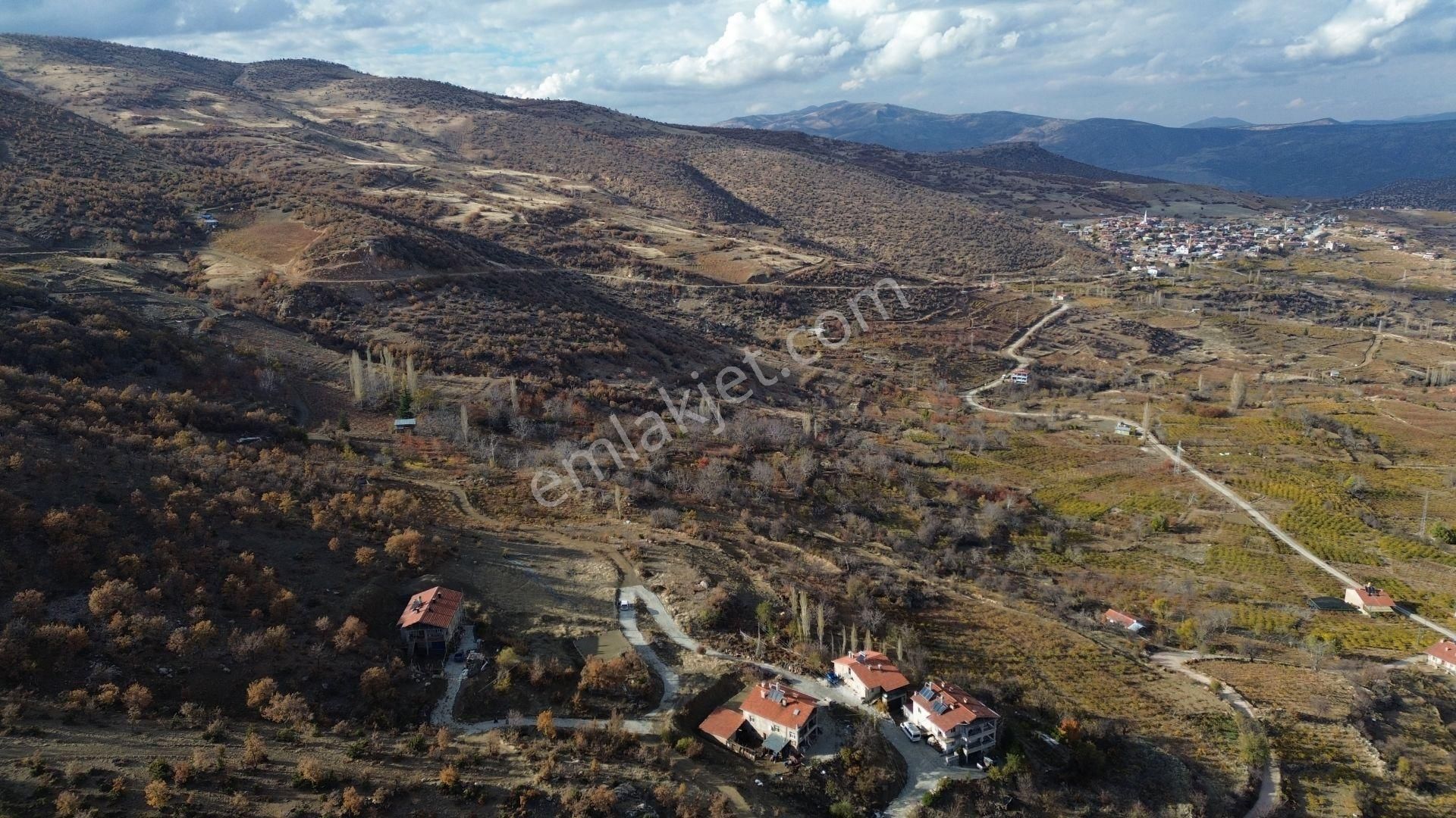 Hadim Göynükkışla Satılık Tarla Konya / Hadim / Göynükkışla Mahallesinde 498 M² Müstakil Tapulu Tarla