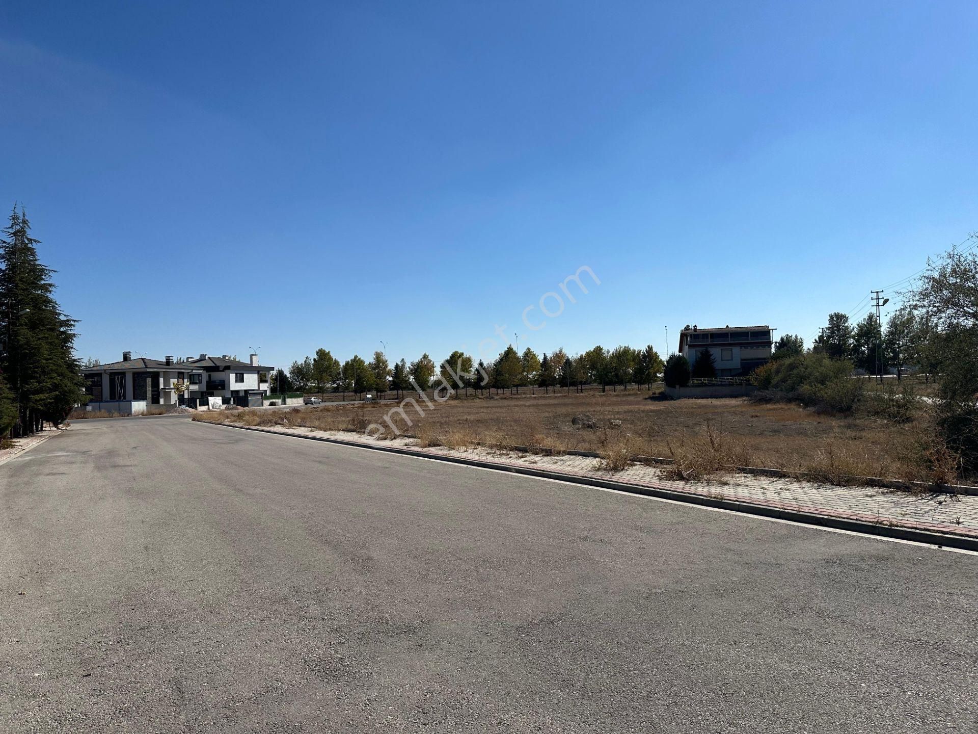 Mir Grup'dan Meram Karahüyük'de Satılık Villa Arsası - Görsel 2