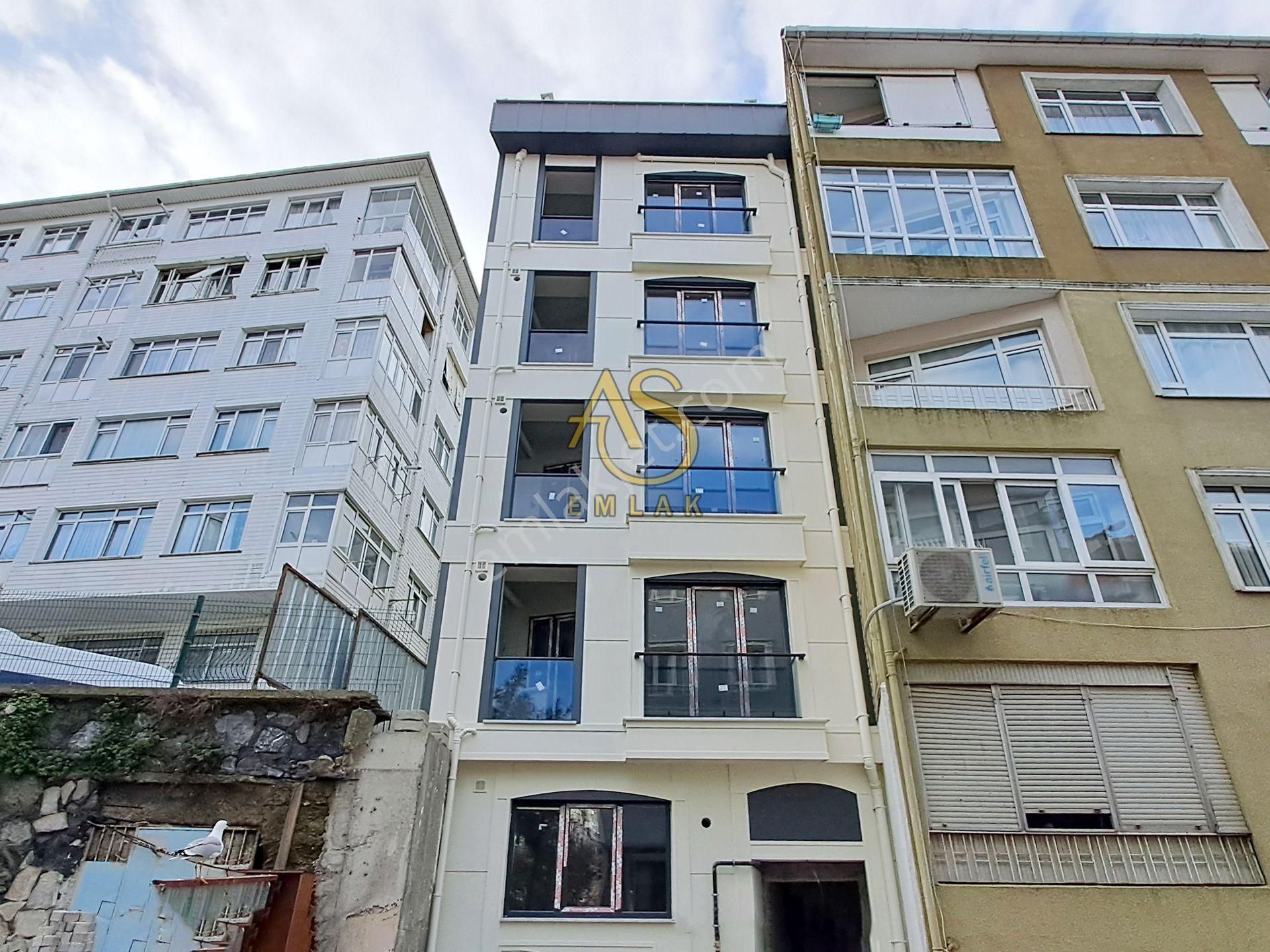 Üsküdar Selami Ali Satılık Daire As Emlaktan 2+1 Sıfır Binada Metroya Yakın 2.kat 80m2 Daire