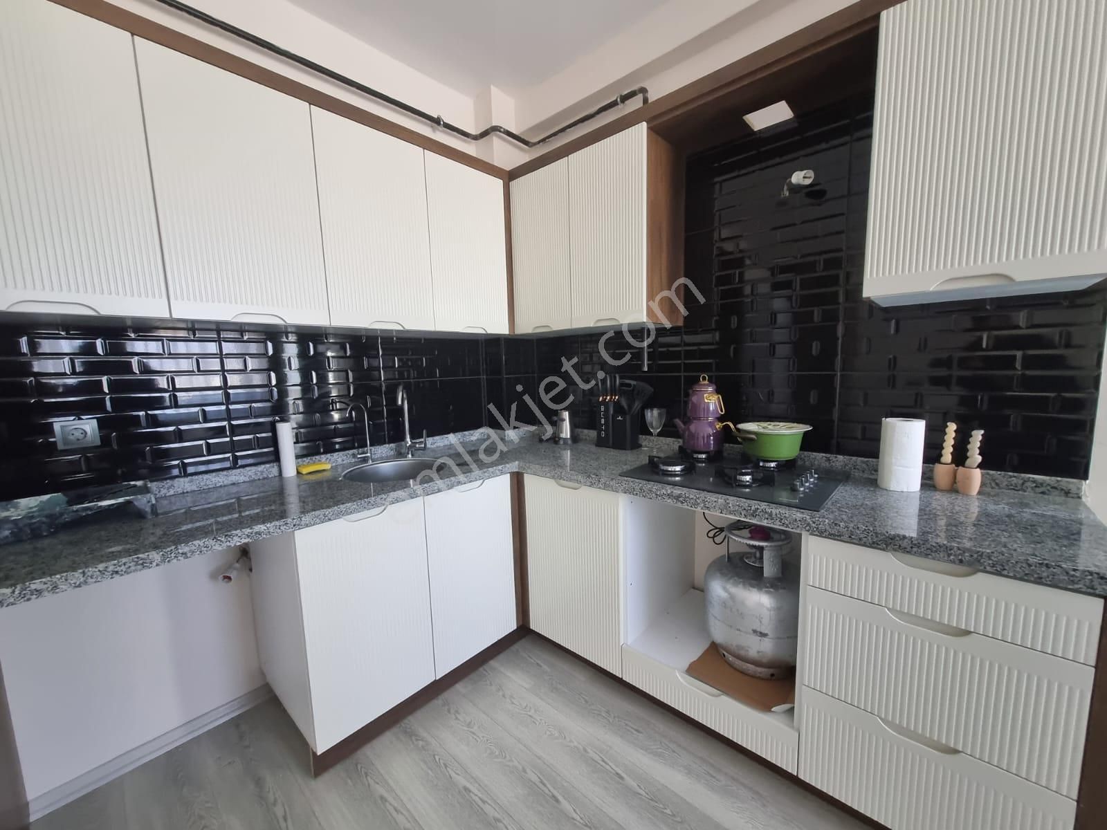 Yenişehir Çiftlikköy Kiralık Daire Karınca'dan Çiftlikköy'de H.site İçi Aylık Ödemeli Eşyalı 2+1