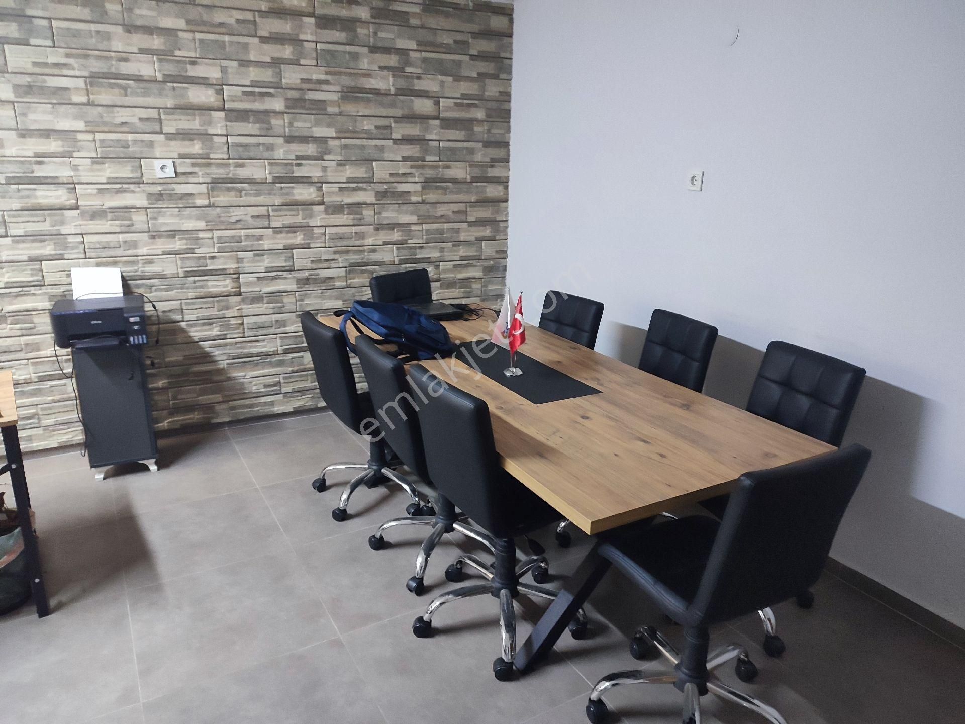 İzmir Konak Kiralık Büro İzmir Konak'ta İşhanında Kiralık Ofis