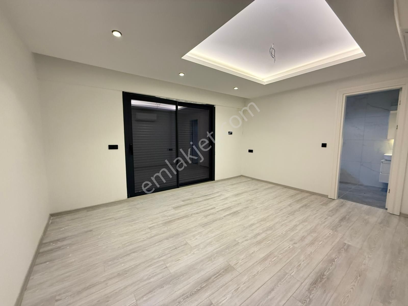Kuşadası'nın Seçkin Bölgesinde-guvenlıklı-havuzlu-manzaralı-lüx-çatı Dublex Daireler - Görsel 26