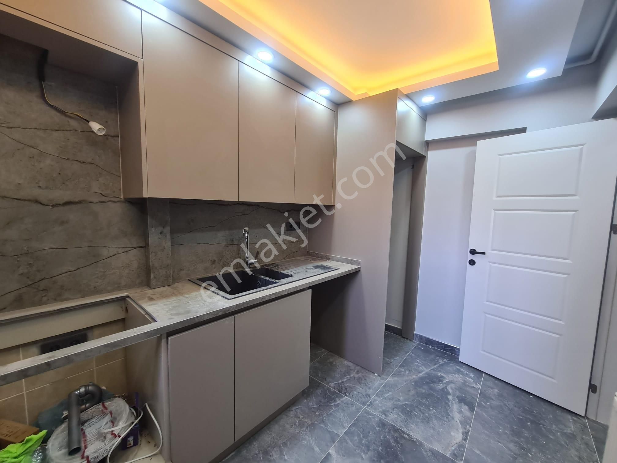Acill Konak İzmirpark Avm Yakını 2+1 95m2 Ayrı Mutfak Dgazlı Asansörlü Arakat Satılık Daire - Görsel 11