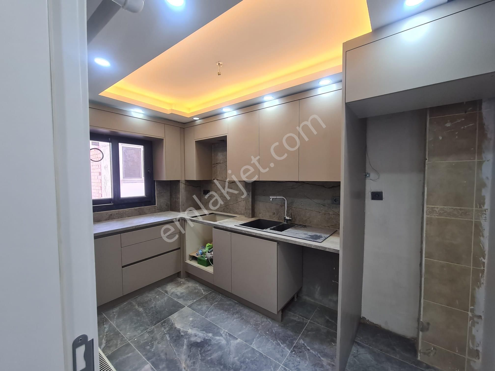 Acill Konak İzmirpark Avm Yakını 2+1 95m2 Ayrı Mutfak Dgazlı Asansörlü Arakat Satılık Daire - Görsel 10